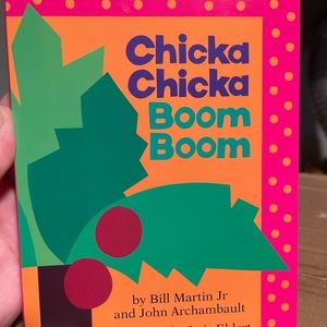 Bundle and Save❤️ Chicka chicka boom boom book! Like new! 📚